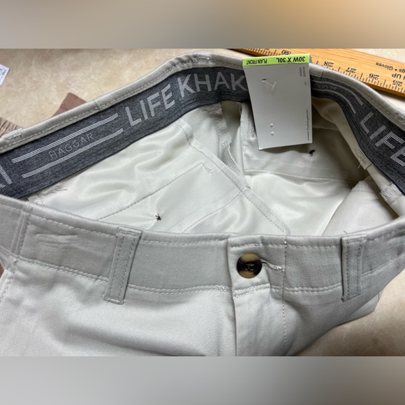 Khaki pants - Picture 8 of 9